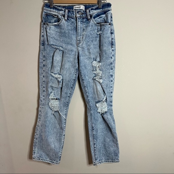ABERCROMBIE & FITCH THE BOYFRIEND MID RISE BLUE JEANS SIZE 4 - Picture 2 of 8